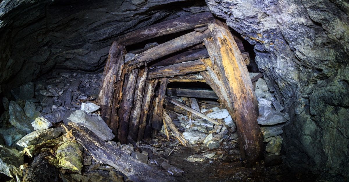 Featured image for “Redeveloping Abandoned Mines in the US”